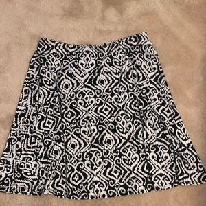 Chico’s Black/White Skirt size 3